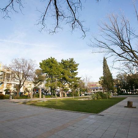Spacious Apartment Next To Metro - Marousi Athen Exterior foto