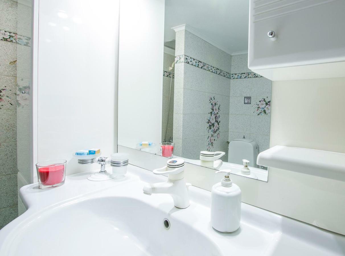 Spacious Apartment Next To Metro - Marousi Athen Exterior foto